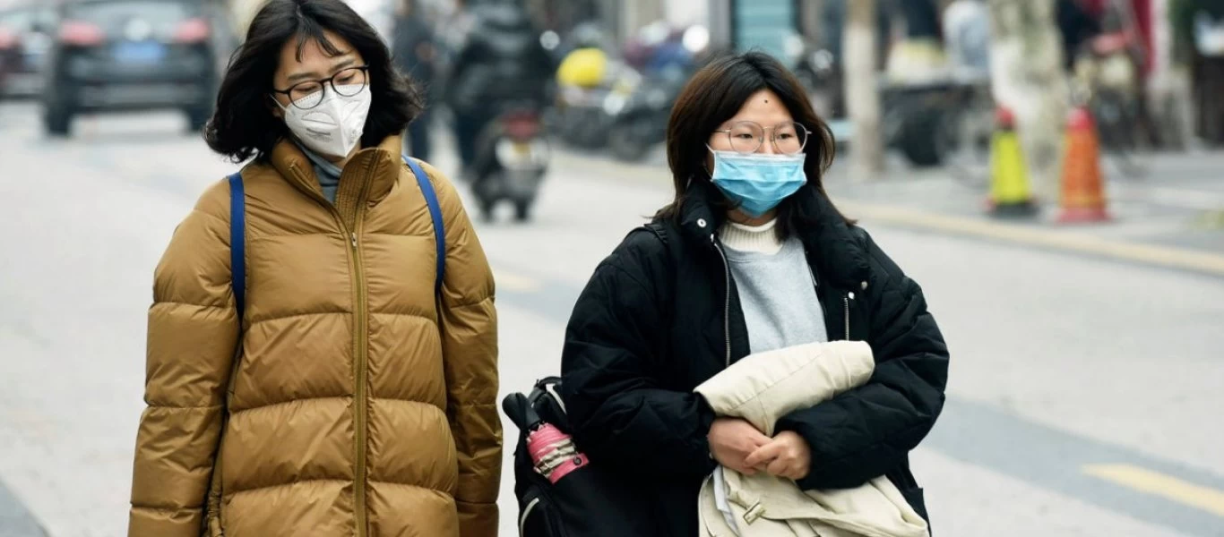 Κορωνοϊός: Η Κίνα αναθεώρησε προς τα κάτω τον απολογισμό των νεκρών - Είχαν γίνει διπλές καταχωρήσεις